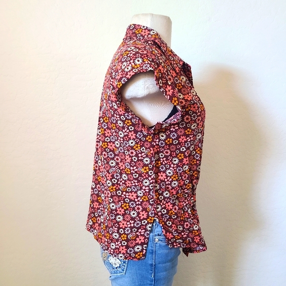 Floral, Vintage Style Button Down, Crop Top, Collar Bronze Buttons New With Tags - Picture 5 of 10